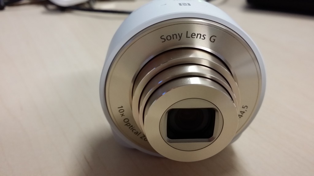 Sony-QX10-5