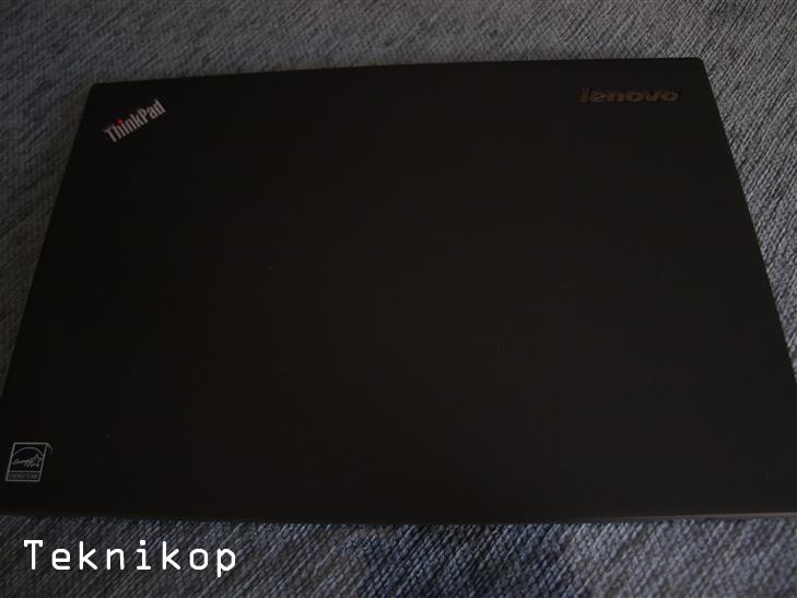 Lenovo-Thinkpad-X1-Carbon-review-8